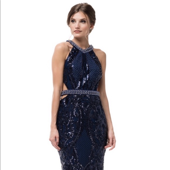 The Elegant Sequin Dress - Picture 1 of 6